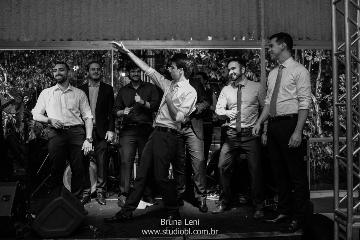 casamento-brunaleni-studiobl-noivas-recife-fotografo-casados-ensaio-fotografico-ledadourado-recepcoes-noivasderecife-pernambuco-wedding-trash-noivado-noivos