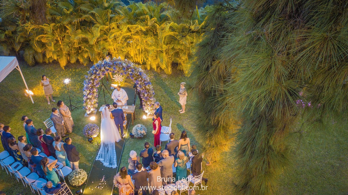 casamento-brunaleni-studiobl-noivas-recife-fotografo-casados-ensaio-fotografico-ledadourado-recepcoes-noivasderecife-pernambuco-wedding-trash-noivado-noivos