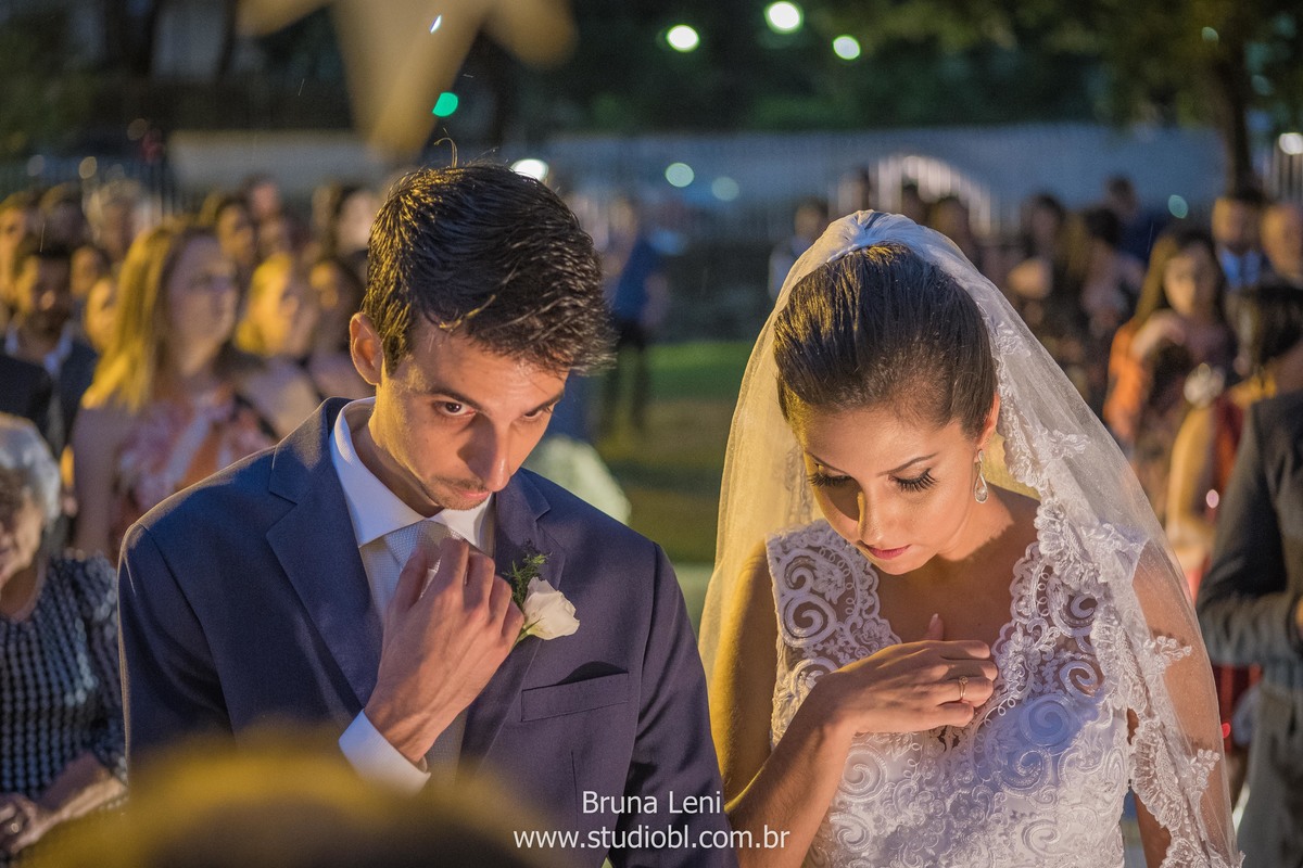 casamento-brunaleni-studiobl-noivas-recife-fotografo-casados-ensaio-fotografico-ledadourado-recepcoes-noivasderecife-pernambuco-wedding-trash-noivado-noivos