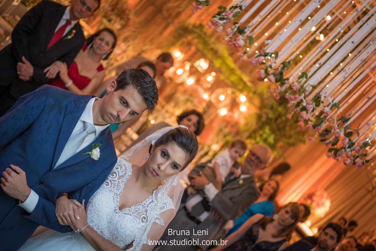 casamento-brunaleni-studiobl-noivas-recife-fotografo-casados-ensaio-fotografico-ledadourado-recepcoes-noivasderecife-pernambuco-wedding-trash-noivado-noivos