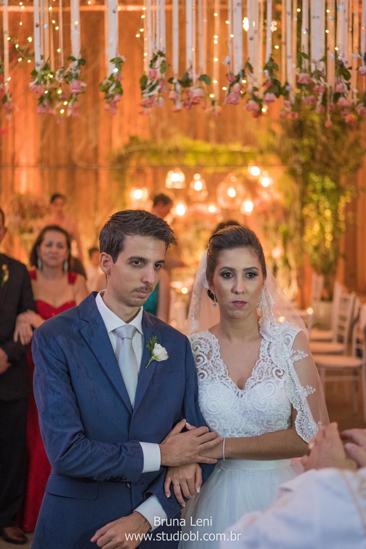 casamento-brunaleni-studiobl-noivas-recife-fotografo-casados-ensaio-fotografico-ledadourado-recepcoes-noivasderecife-pernambuco-wedding-trash-noivado-noivos