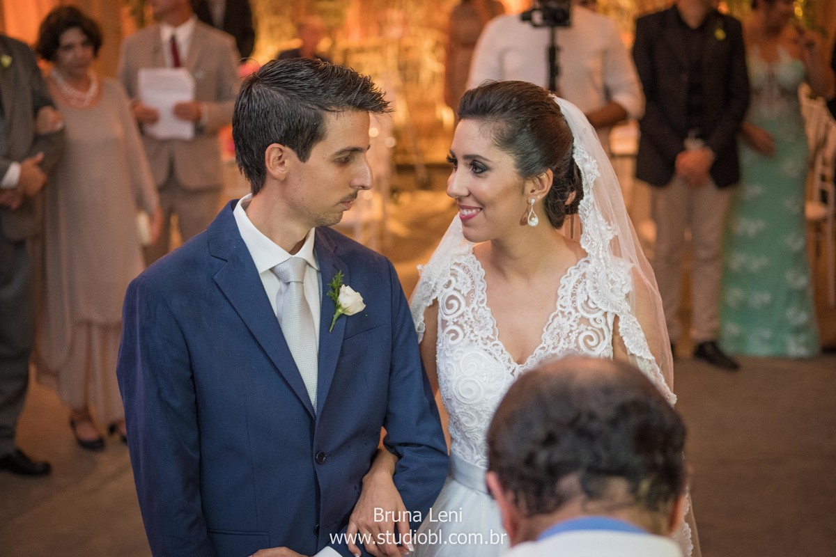casamento-brunaleni-studiobl-noivas-recife-fotografo-casados-ensaio-fotografico-ledadourado-recepcoes-noivasderecife-pernambuco-wedding-trash-noivado-noivos