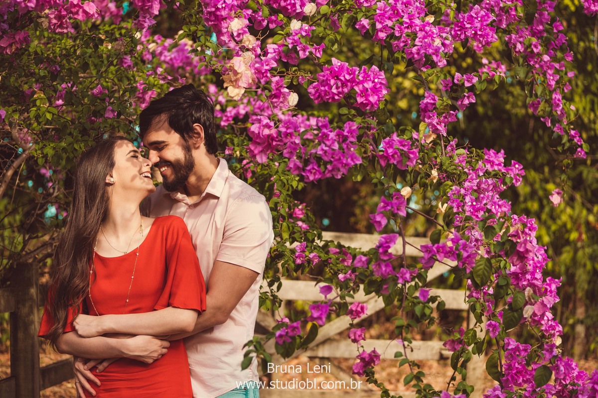 ensaio-fotografo-casamento-prewedding-wedding-recife-casando-bruna-leni-fotografia-studio-recanto-sucupiras-pernambuco-casal-noivado