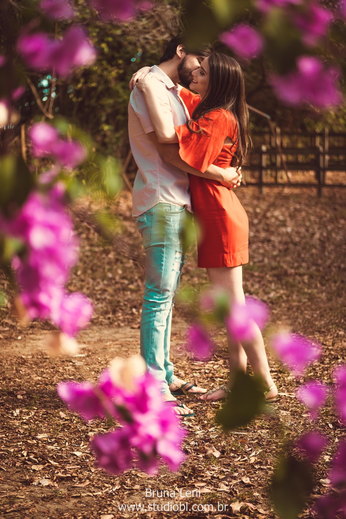 ensaio-fotografo-casamento-prewedding-wedding-recife-casando-bruna-leni-fotografia-studio-recanto-sucupiras-pernambuco-casal-noivado