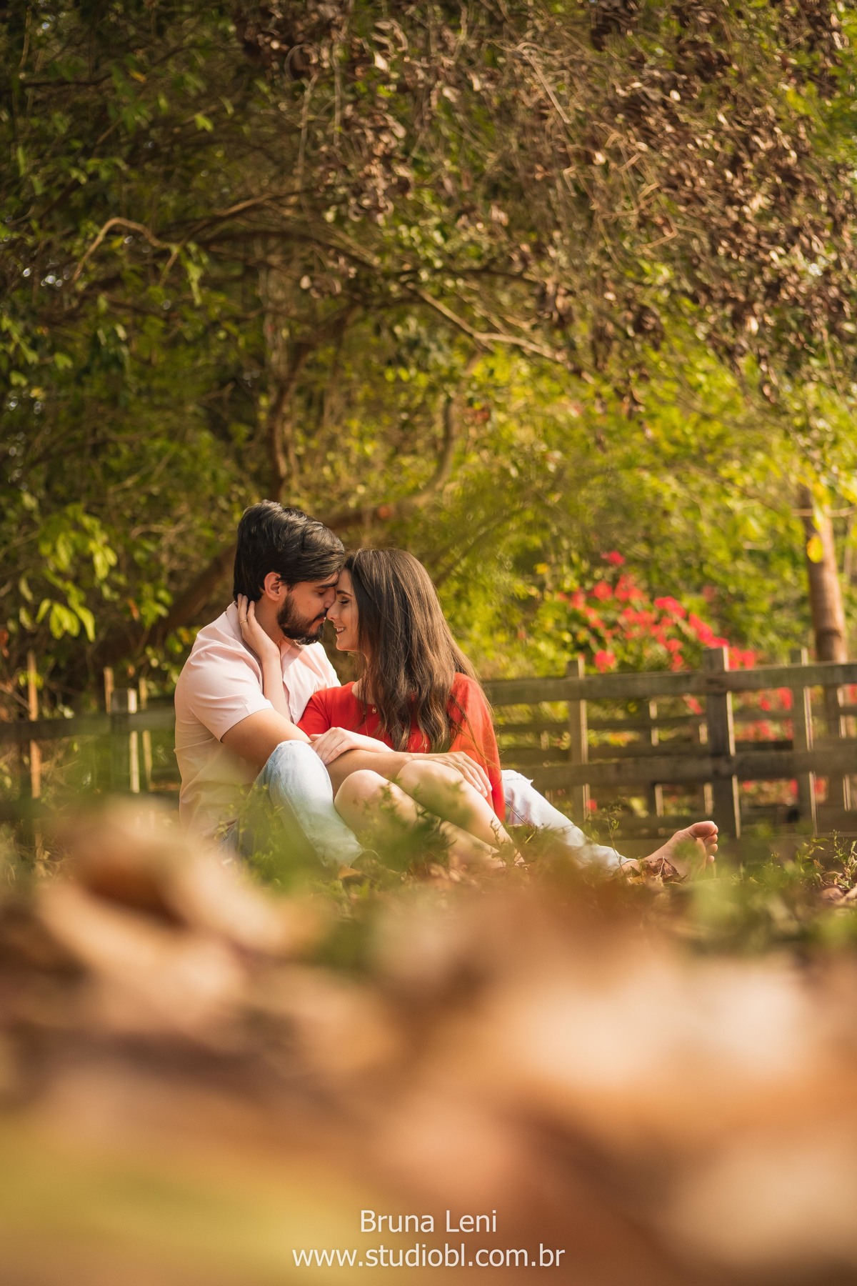 ensaio-fotografo-casamento-prewedding-wedding-recife-casando-bruna-leni-fotografia-studio-recanto-sucupiras-pernambuco-casal-noivado