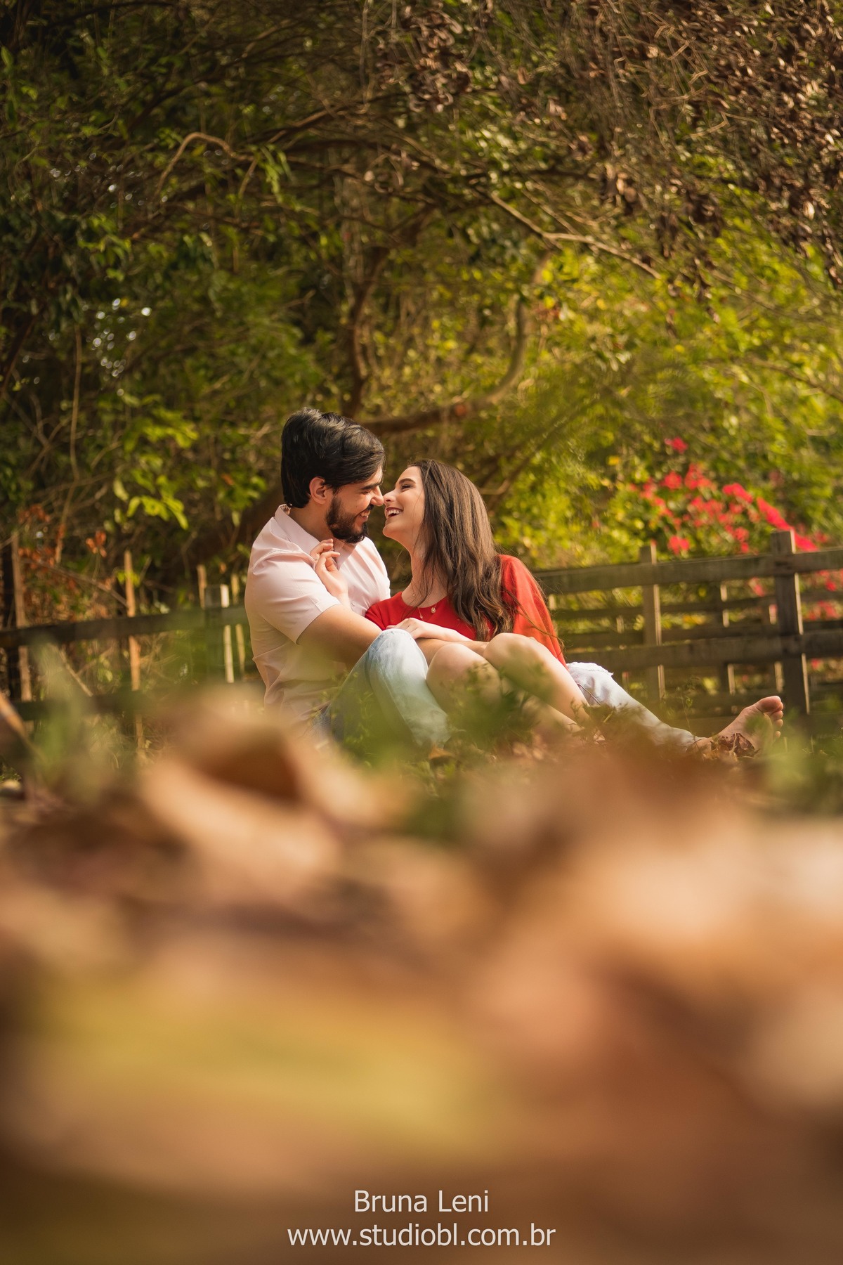 ensaio-fotografo-casamento-prewedding-wedding-recife-casando-bruna-leni-fotografia-studio-recanto-sucupiras-pernambuco-casal-noivado