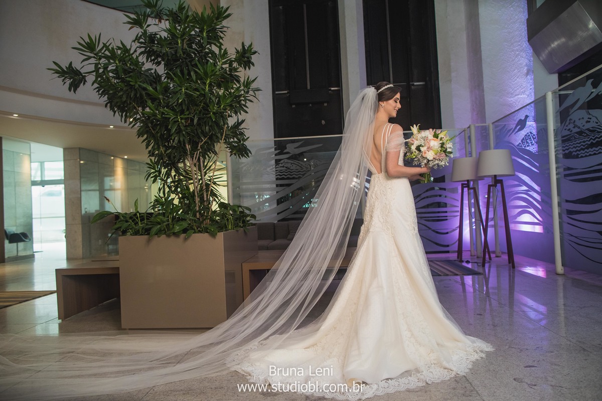 beijo-noivo-noiva-fotografo-casamento-jardim-tarde-bouquet-recife-pernambuco- fotografia-noivado-casando