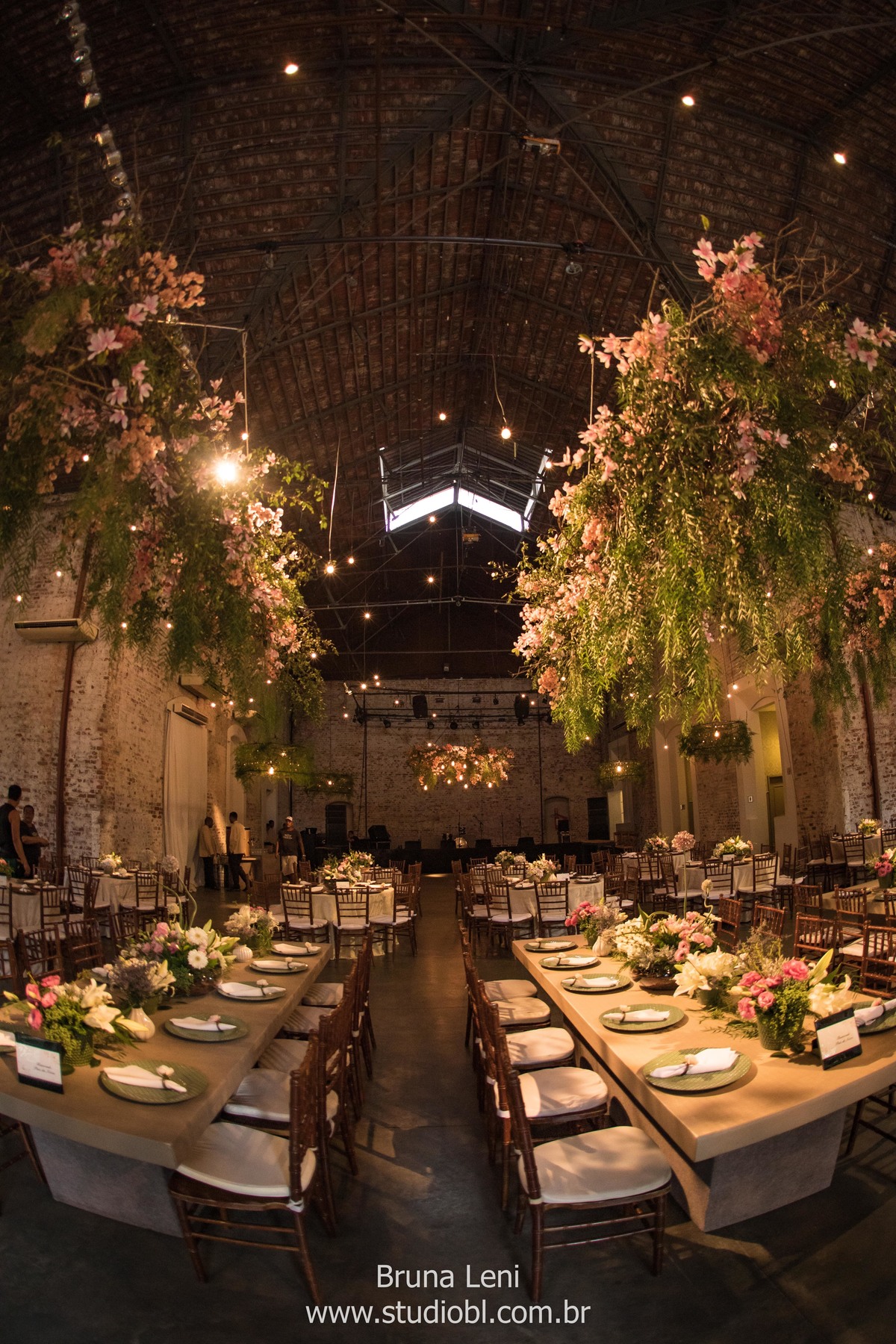 beijo-noivo-noiva-fotografo-casamento-jardim-tarde-bouquet-recife-pernambuco- fotografia-noivado-casando