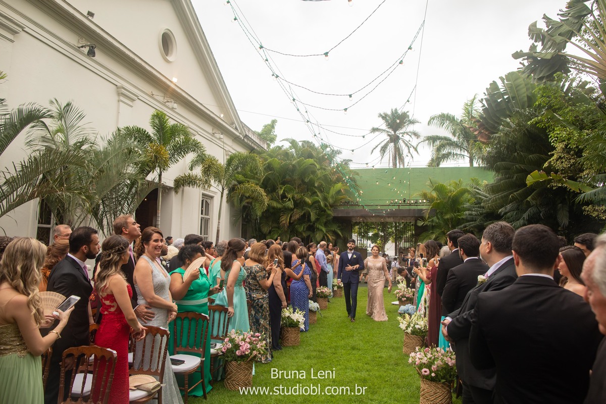 beijo-noivo-noiva-fotografo-casamento-jardim-tarde-bouquet-recife-pernambuco- fotografia-noivado-casando