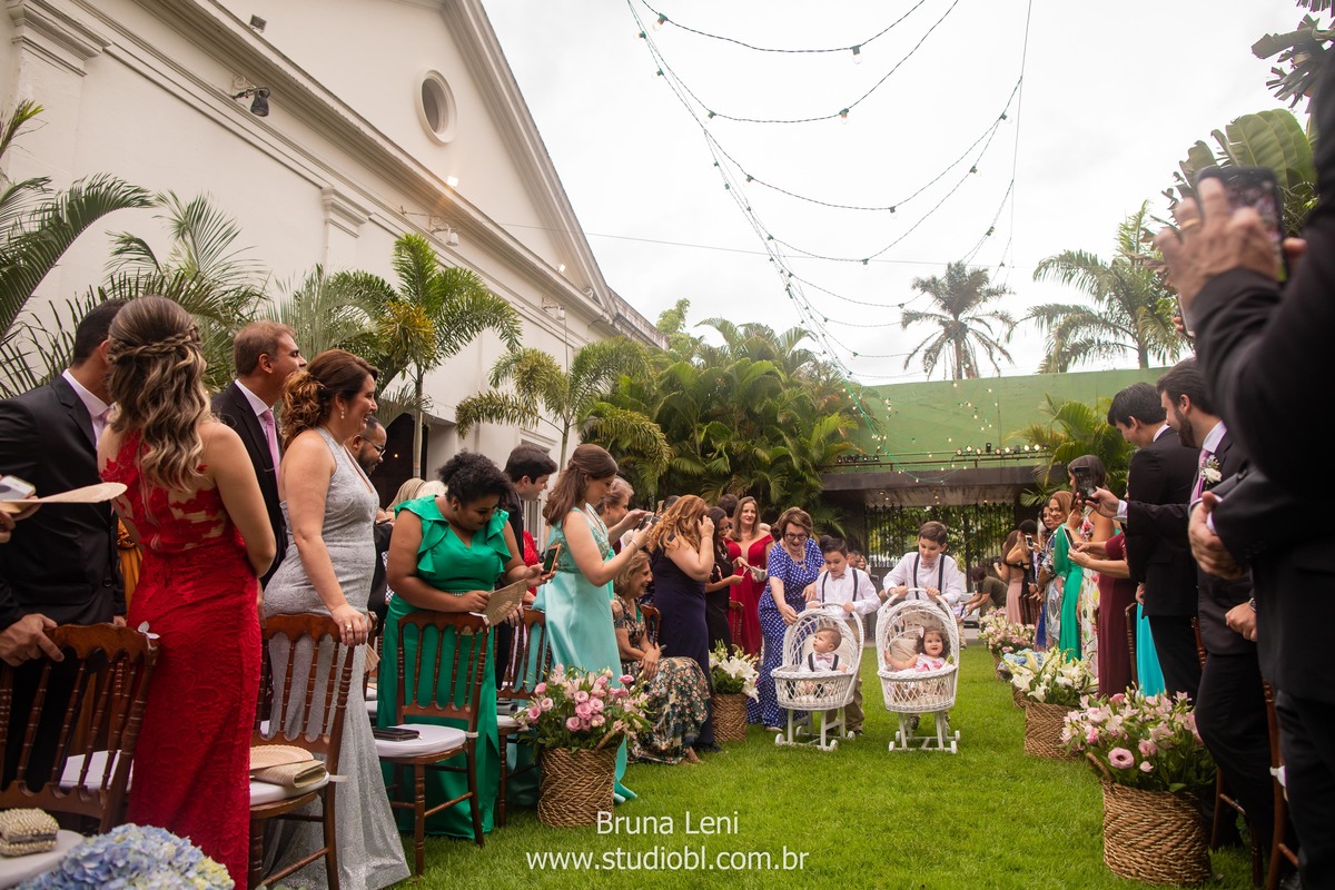 beijo-noivo-noiva-fotografo-casamento-jardim-tarde-bouquet-recife-pernambuco- fotografia-noivado-casando