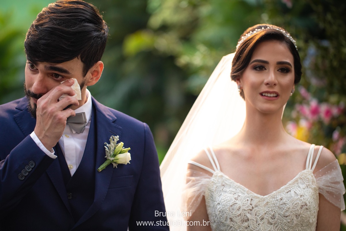 beijo-noivo-noiva-fotografo-casamento-jardim-tarde-bouquet-recife-pernambuco- fotografia-noivado-casando