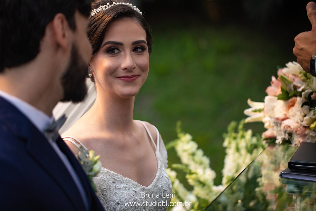 beijo-noivo-noiva-fotografo-casamento-jardim-tarde-bouquet-recife-pernambuco- fotografia-noivado-casando
