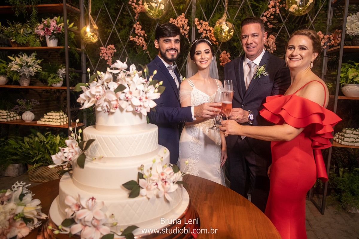 beijo-noivo-noiva-fotografo-casamento-jardim-tarde-bouquet-recife-pernambuco- fotografia-noivado-casando