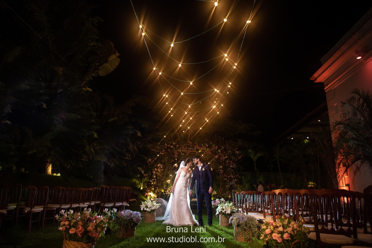 beijo-noivo-noiva-fotografo-casamento-jardim-tarde-bouquet-recife-pernambuco- fotografia-noivado-casando