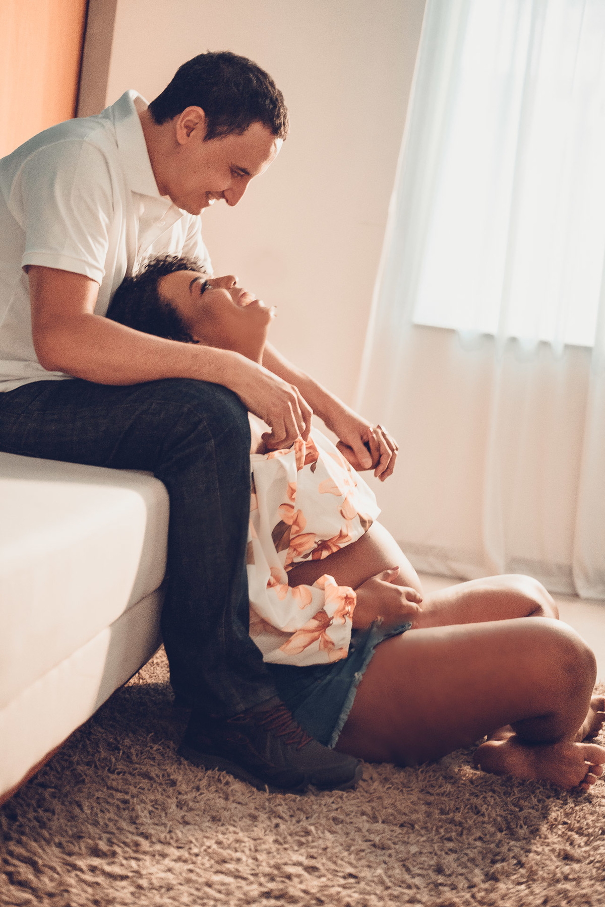 foto de casal em estudio de fotografia em presindete prudente 