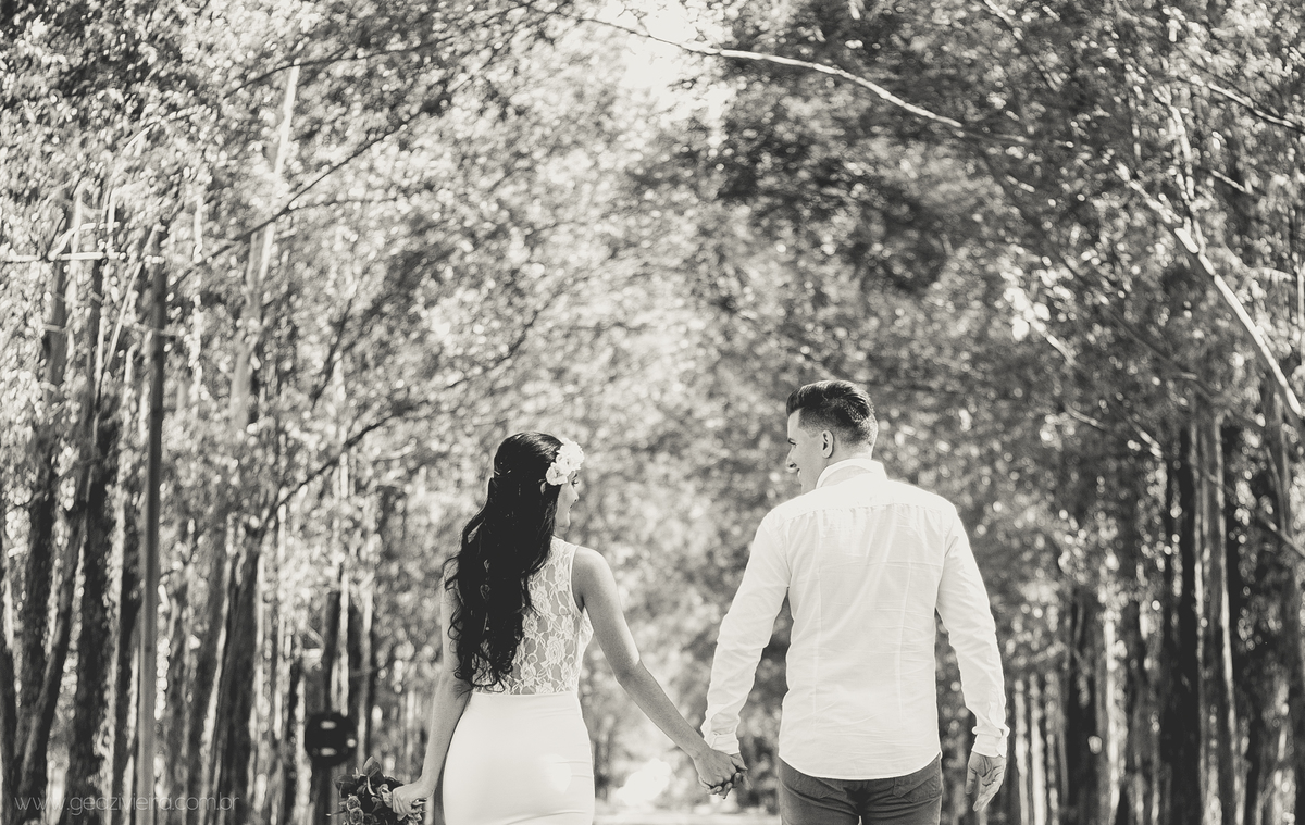 casal caminhando