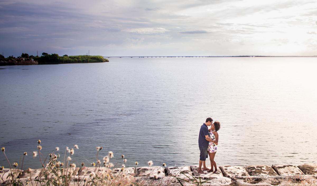 foto de casal com pôr do sol em Presidente Epitácio