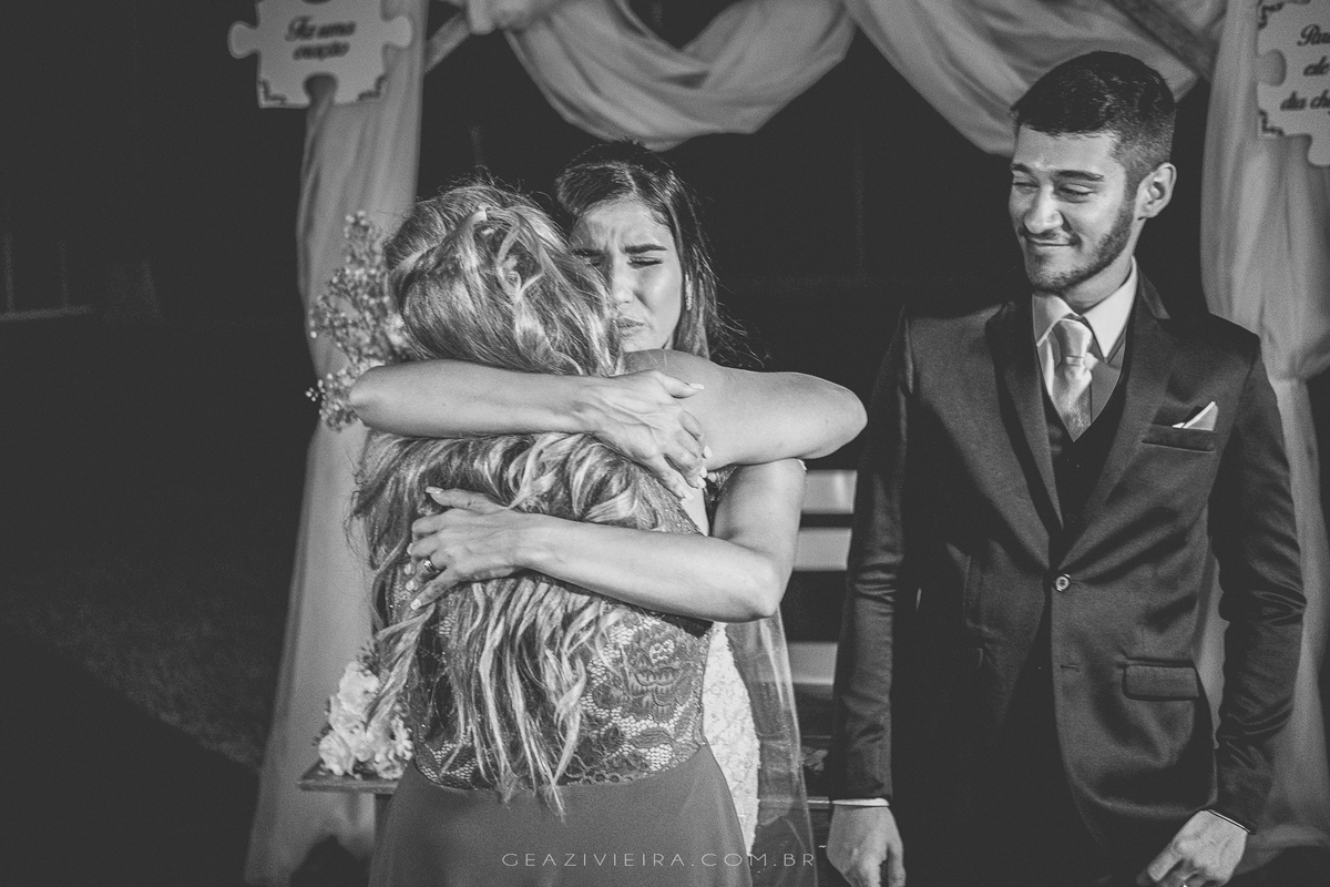 noiva emocionada Fotografo de casamento Geazi Vieira