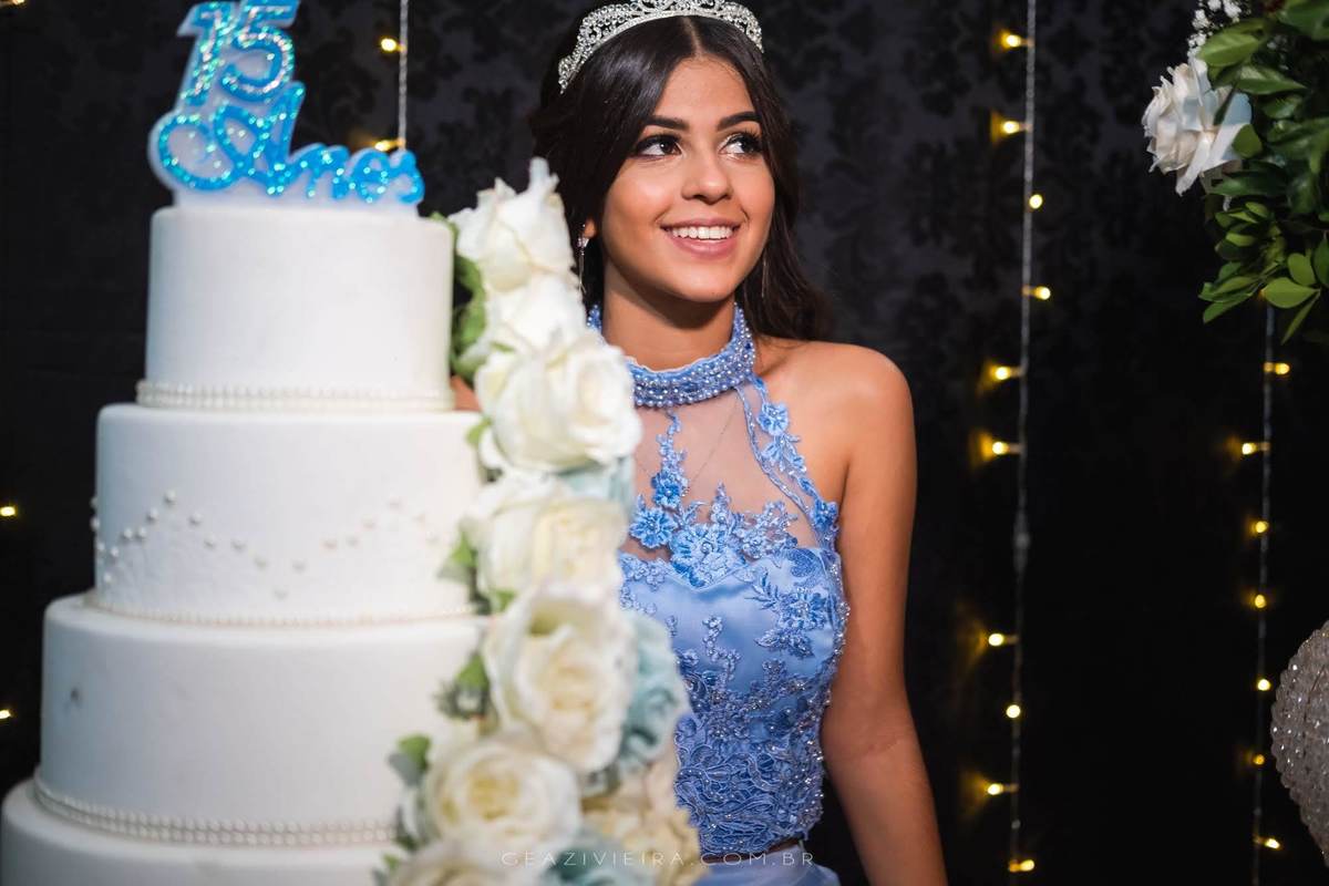 bolo de debutante , bolo de 15 anos 