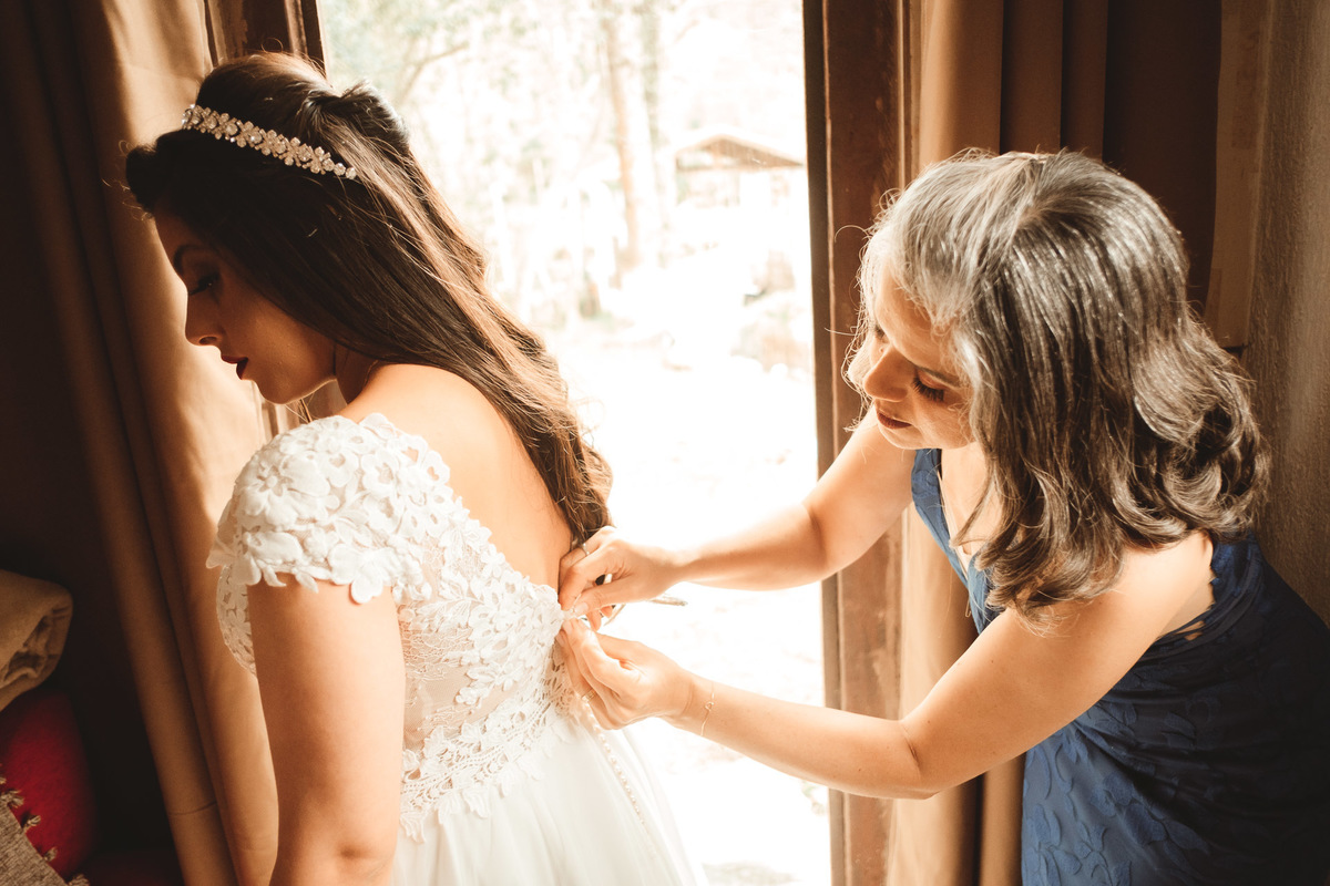 vestido de noiva e mãe da noiva