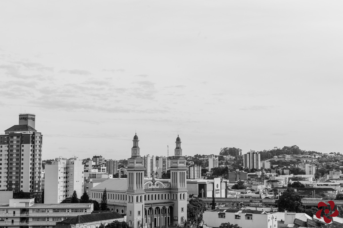 Foto em preto e branco da vista da janela do apartamento da cidade de Novo Hamburgo no Rio Grande do Sul