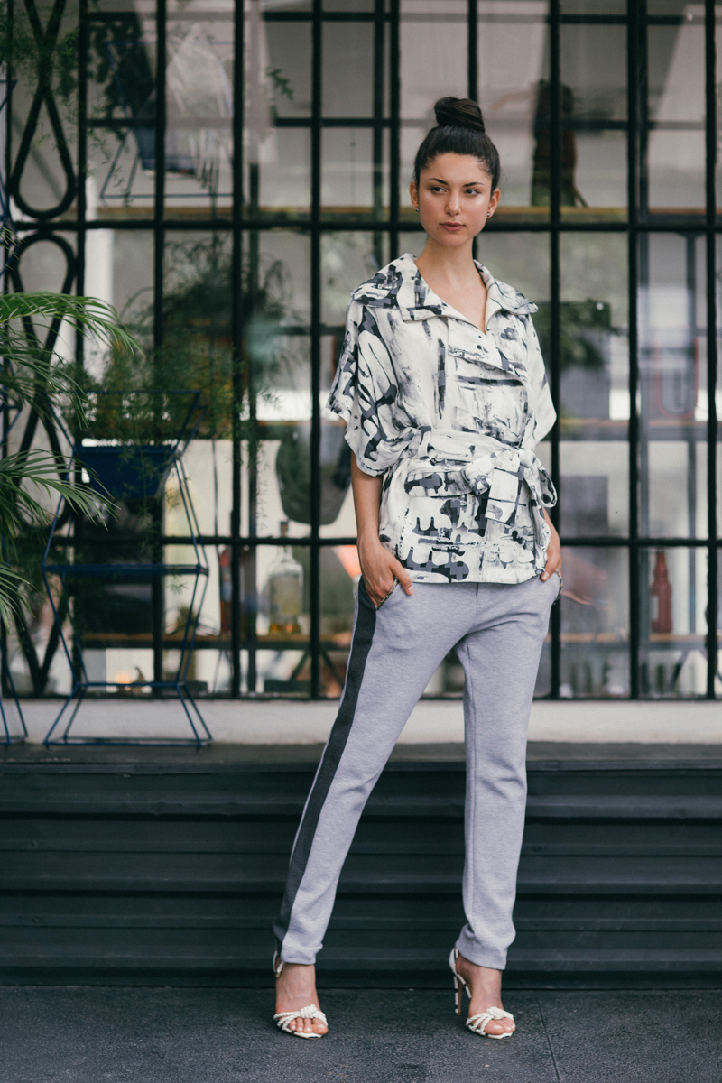 Modelo para Patricia Bonaldi no bairro da Vila Madalena em São Paulo - Clicada por Maya Morikawa