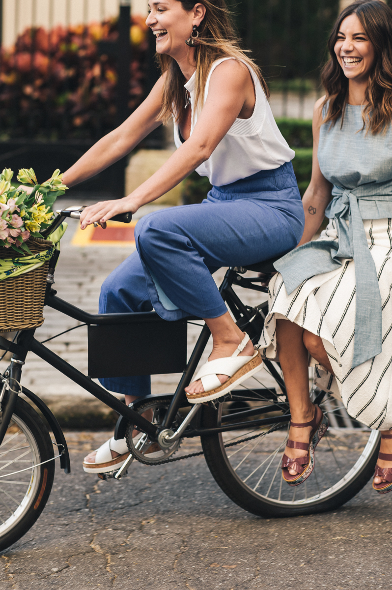 Shooting Primavera para Mr. Cat por Maya Morikawa - Na foto Raquel Lionel e Renata Meirelles