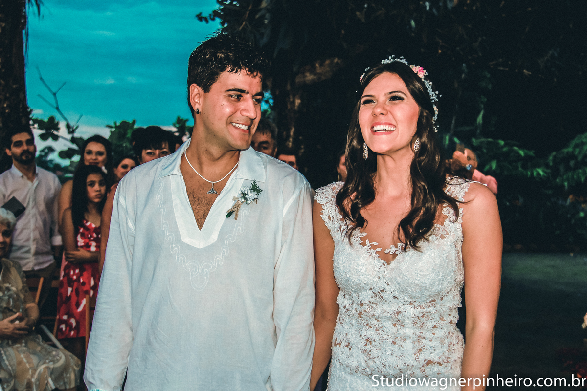 casamento na praia,casamento ao ar livre-wedding day-casamento em mosqueiro-casamento em belem-making of da noiva-making of do noivo-casamento lindo