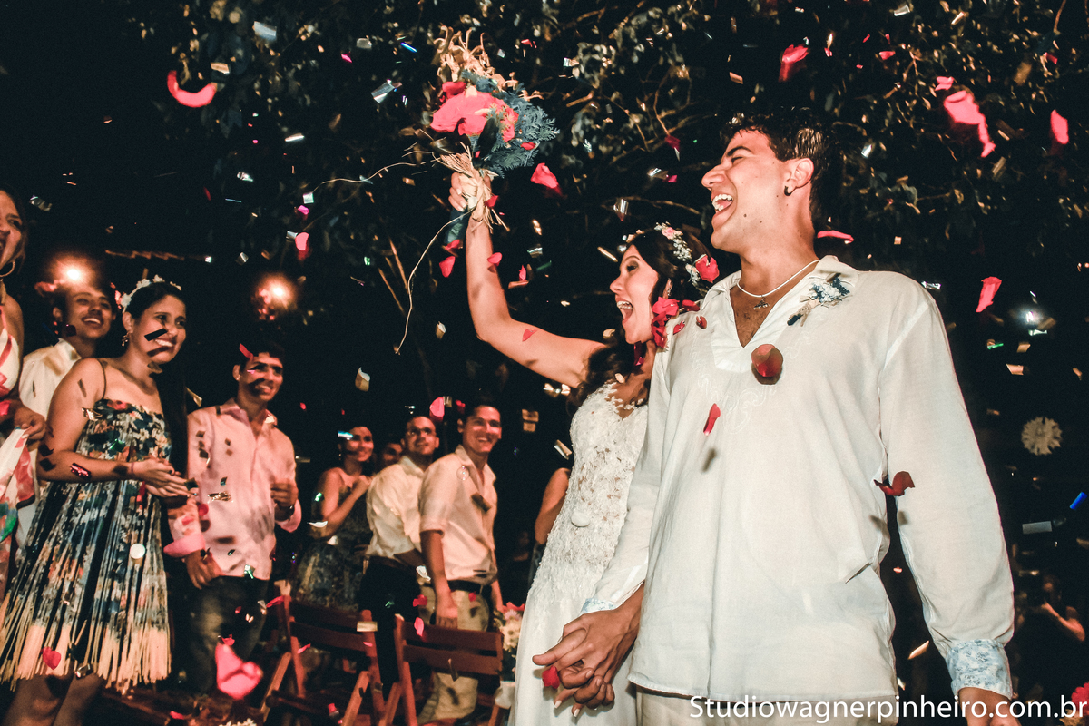 casamento na praia,casamento ao ar livre-wedding day-casamento em mosqueiro-casamento em belem-making of da noiva-making of do noivo-casamento lindo