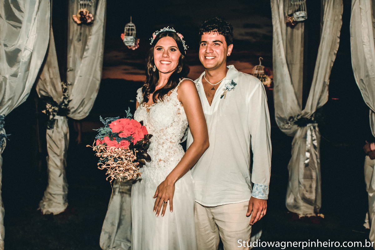 casamento na praia,casamento ao ar livre-wedding day-casamento em mosqueiro-casamento em belem-making of da noiva-making of do noivo-casamento lindo