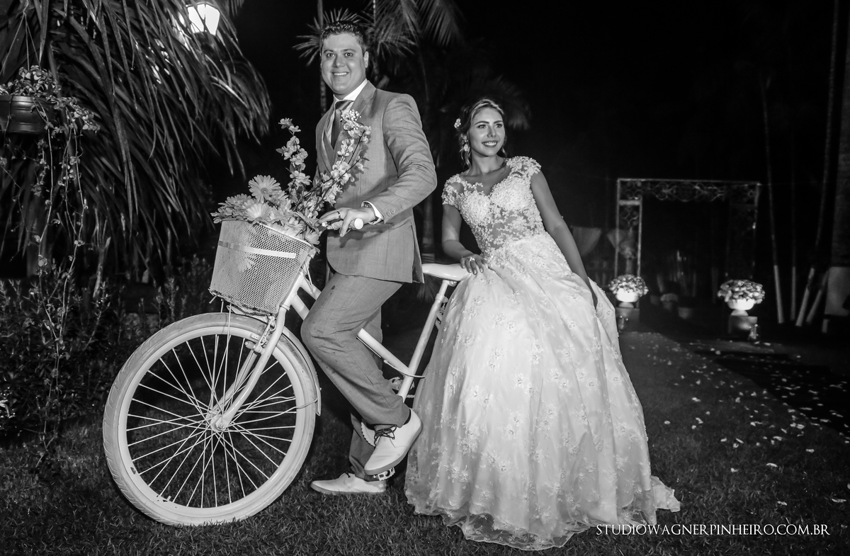 noivos na bicicleta casamento no sitio caminho real