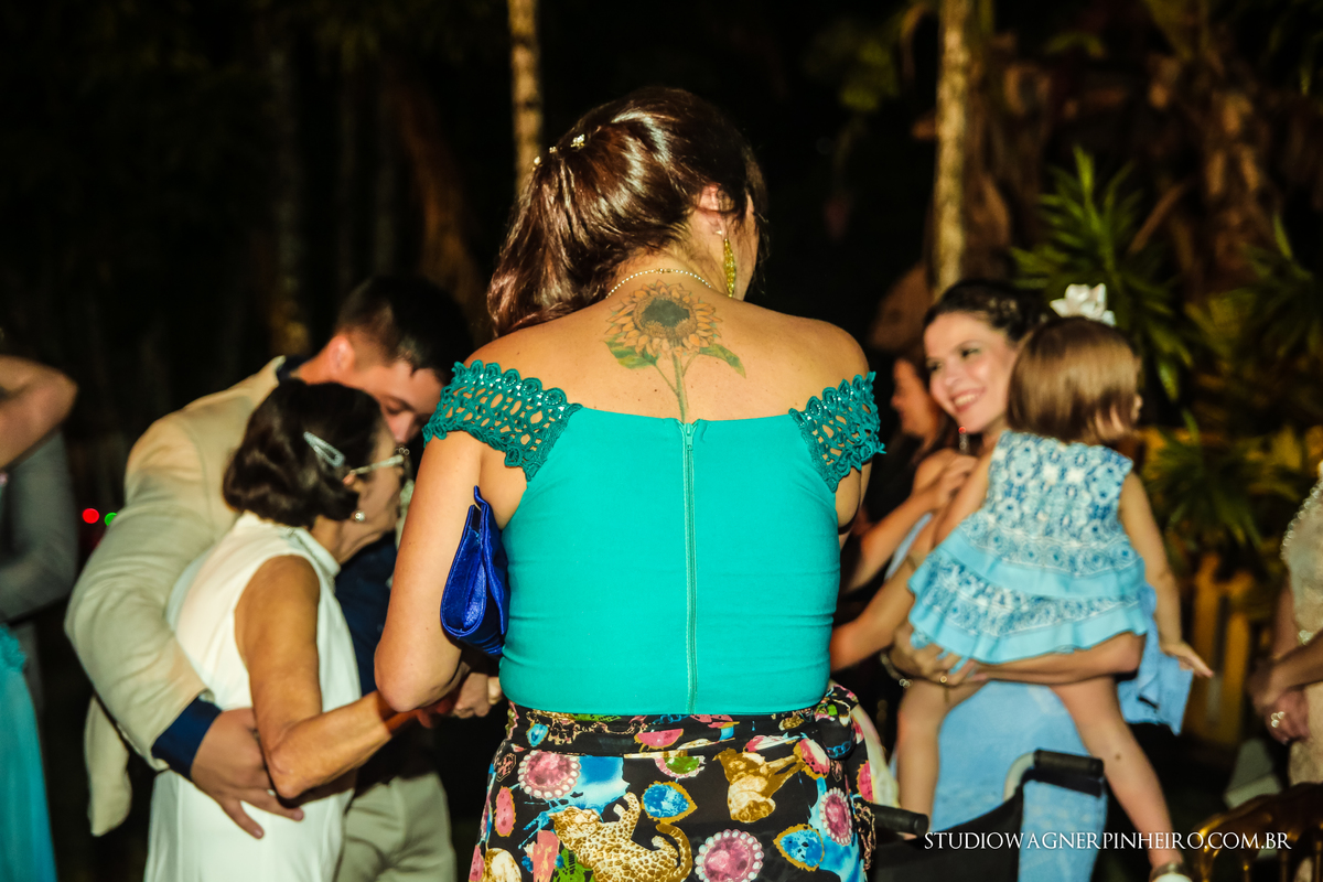 foto de tatuagem casamento no sitio caminho real