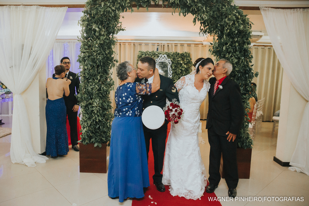 foto espontânea de casamento