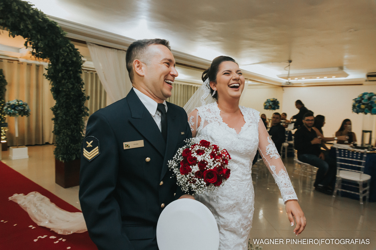 foto espontânea de casamento