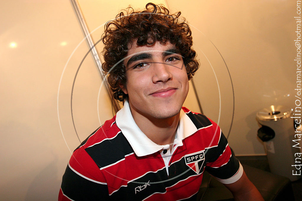 Caio Castro