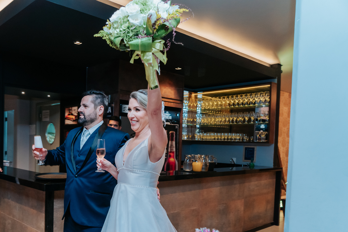 #casamento, #festa, #comemoracao, #igreja, #auraphotostudiobr, #amor, #wedding, #praca, #tijucas, #noiva