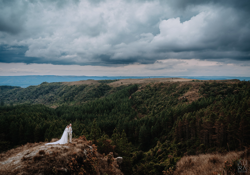 #prewedding #preweddingphoto #ranchoqueimado #casadecampo #casal #foto #fotografia #santacatarina #santacatarinaemfotos #casadecampodogovernadorhercilioluz #sonya7iii #parqueboavista #auraphotostudiobr #auraphotostudio