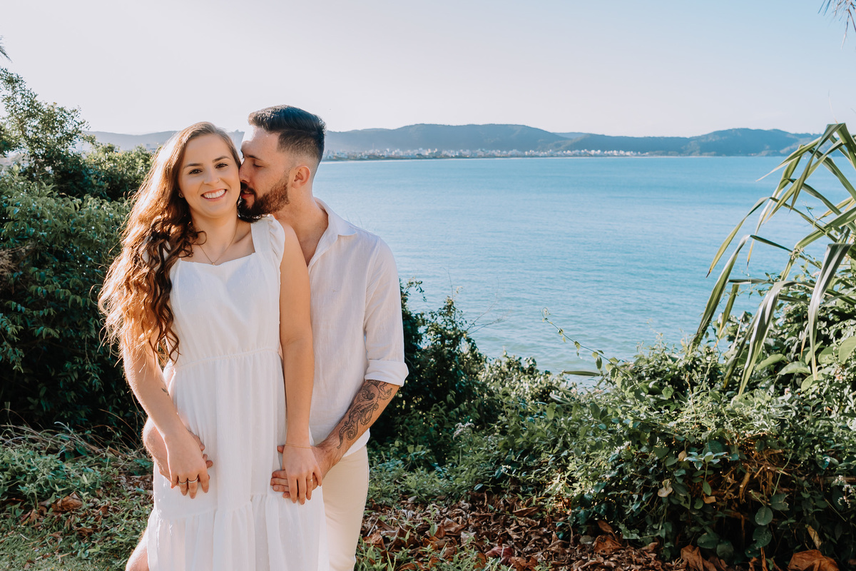 #prewedding #praia #cantogrande #diaespecial #noiva #noivas #noivas2022 #fotonapraia #pordosol #ensaiodecasal #auraphotostudio #bombinhas #bombas