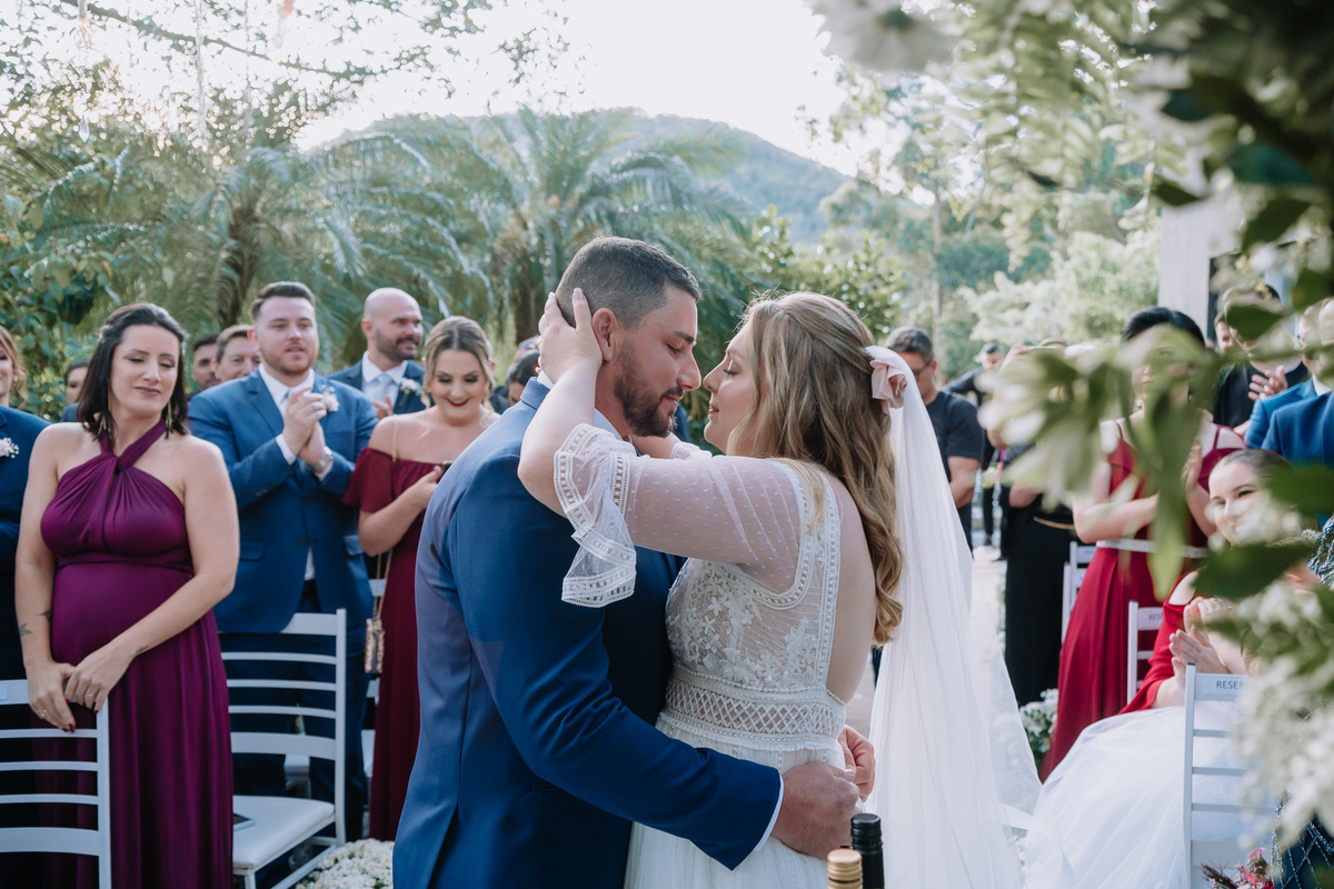 #wedding #weddingday #weddingdress #weddingphotography #casamento #casamentodoano #noiva #noivas #madrinhasdecasamento #madrinhas #noivo #noivodoano #noiva2023 #auraphoto #makingoff