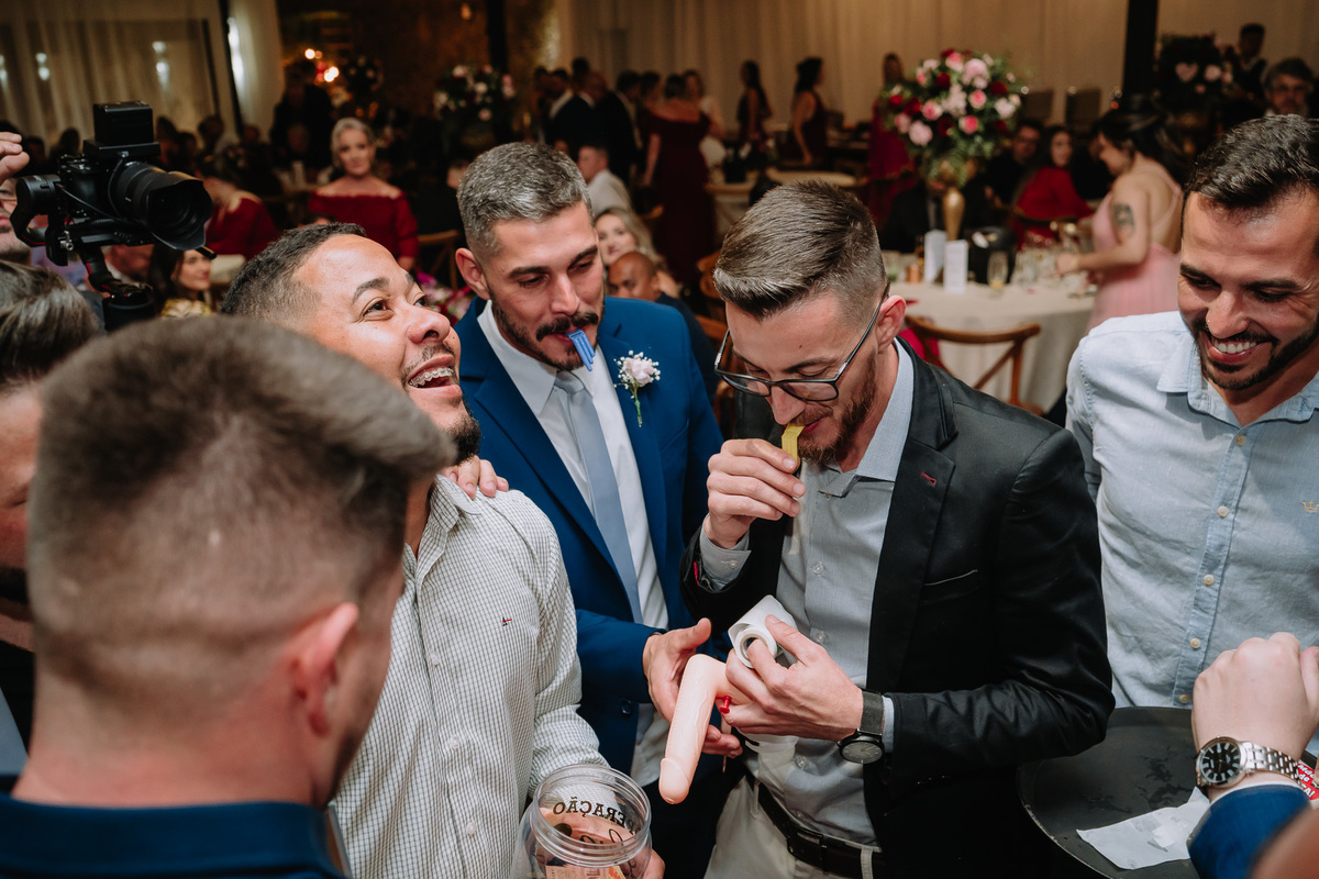 #wedding #weddingday #weddingdress #weddingphotography #casamento #casamentodoano #noiva #noivas #madrinhasdecasamento #madrinhas #noivo #noivodoano #noiva2023 #auraphoto #makingoff