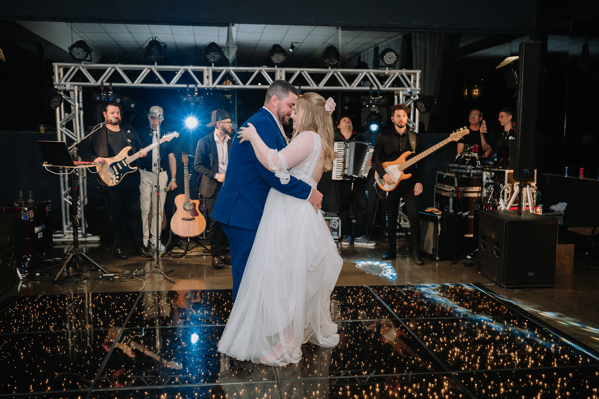 #wedding #weddingday #weddingdress #weddingphotography #casamento #casamentodoano #noiva #noivas #madrinhasdecasamento #madrinhas #noivo #noivodoano #noiva2023 #auraphoto #makingoff