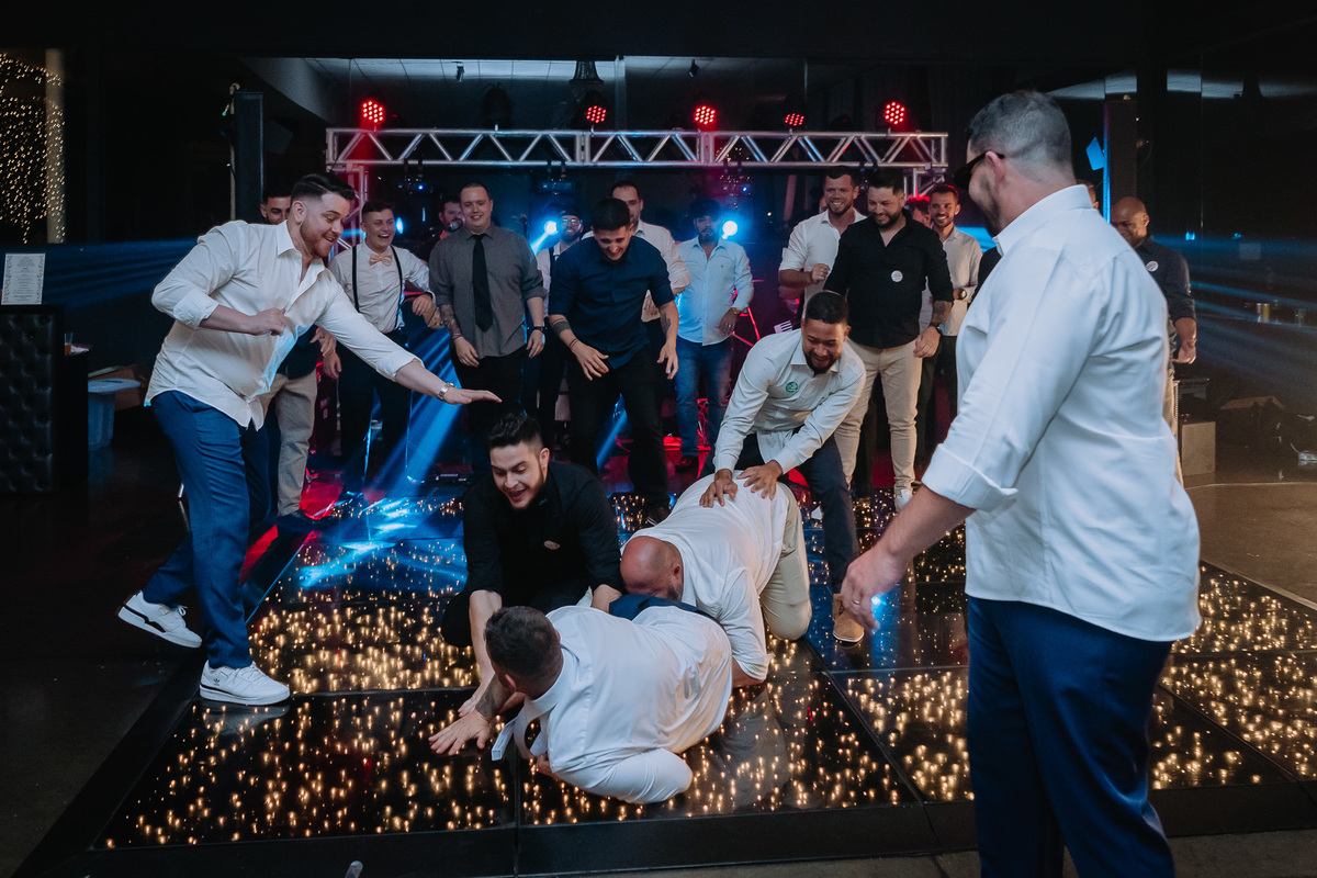 #wedding #weddingday #weddingdress #weddingphotography #casamento #casamentodoano #noiva #noivas #madrinhasdecasamento #madrinhas #noivo #noivodoano #noiva2023 #auraphoto #makingoff