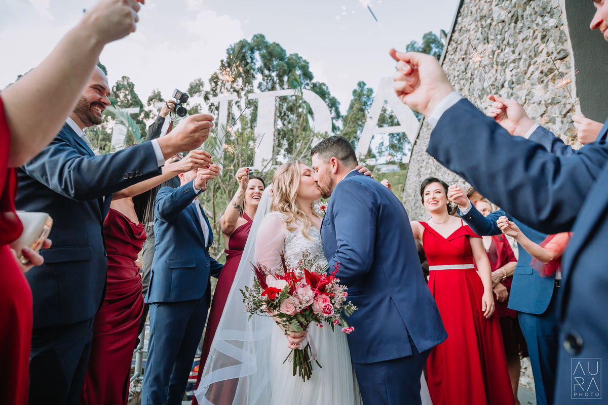 #wedding #weddingday #weddingdress #weddingphotography #casamento #casamentodoano #noiva #noivas #madrinhasdecasamento #madrinhas #noivo #noivodoano #noiva2023 #auraphoto #makingoff