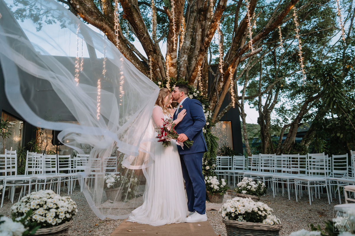 #wedding #weddingday #weddingdress #weddingphotography #casamento #casamentodoano #noiva #noivas #madrinhasdecasamento #madrinhas #noivo #noivodoano #noiva2023 #auraphoto #makingoff