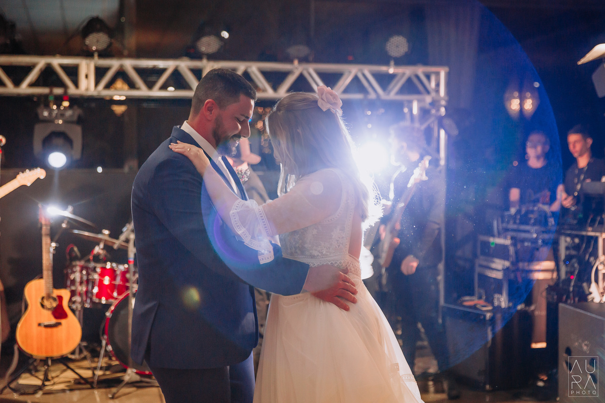 #wedding #weddingday #weddingdress #weddingphotography #casamento #casamentodoano #noiva #noivas #madrinhasdecasamento #madrinhas #noivo #noivodoano #noiva2023 #auraphoto #makingoff