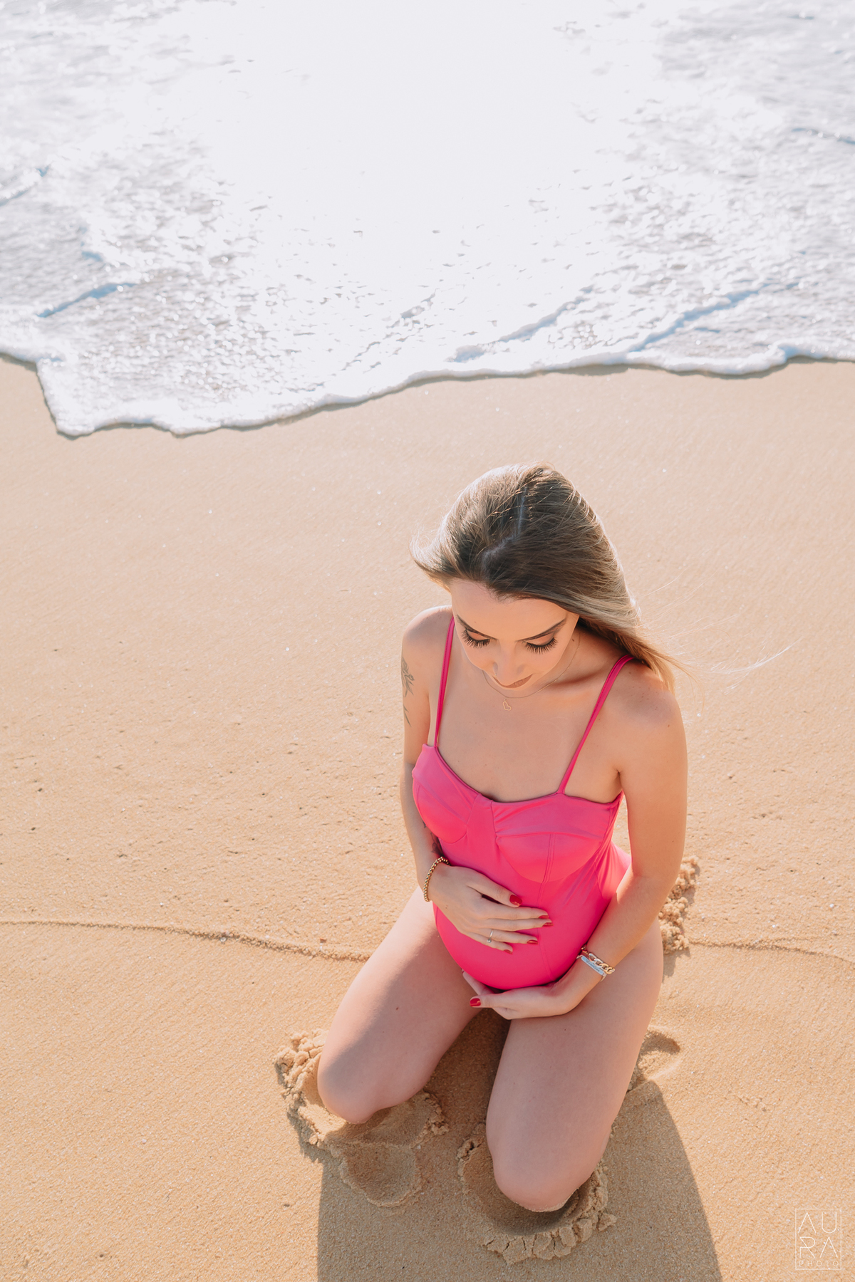 ensaio de gestante, fotografia de gestante na praia, fotografia aura photo, aura photo, fotografo de gestante.