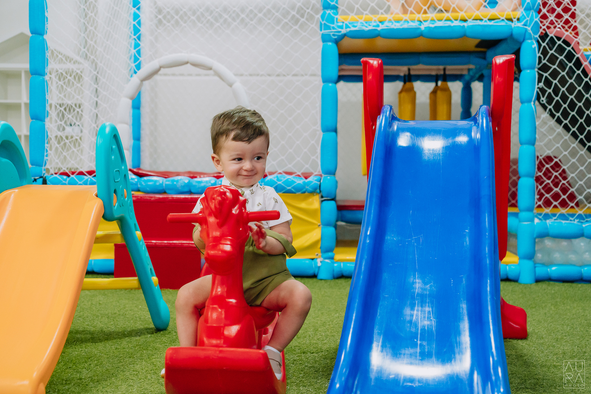 Fotografia de aniversário em Tijucas, foto de aniversário, aura photo, fotógrafos de aniversário, fotos em Tijucas, aniversário em Tijucas, festa de um aninho em Tijucas, fotógrafos aura photo.