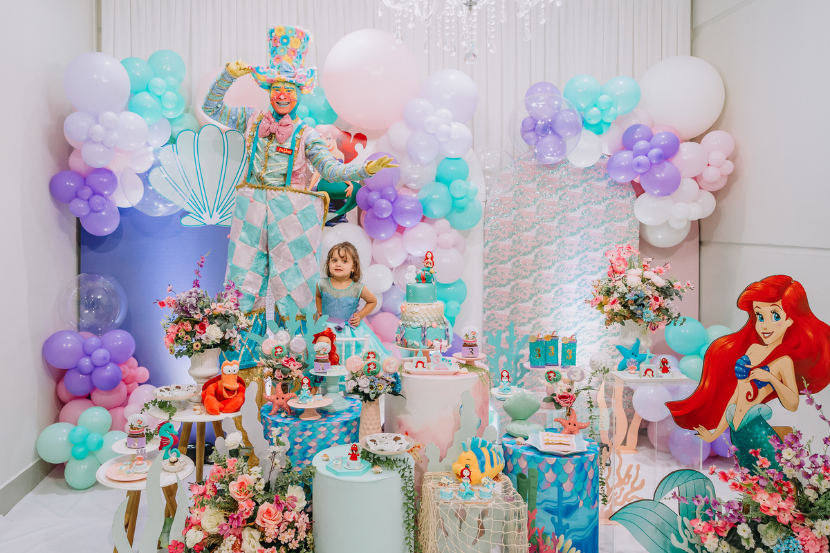 festa infantil, decoração pequena sereia, fotografia de aniversario, fotografos aura photo, aura photo, fotografia infantil em santa catarina.