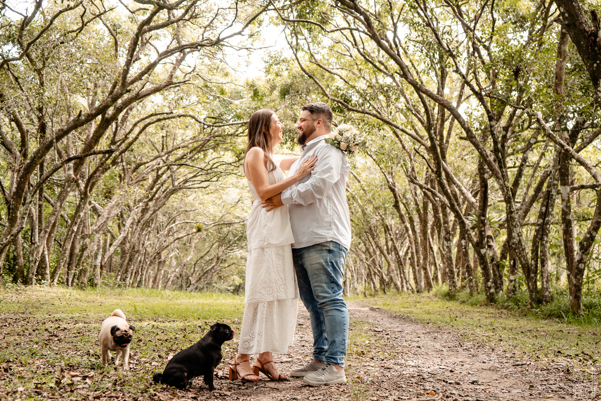 #SabrinaeAndré, #PréWedding, #AmorNaEstrada, #ConexãoGenuína, #NaturezaEAmor,
#CarroAntigo, #CompanheirosDeQuatroPatas
#MomentosEspeciais, 
#DevoçãoAoAmor, #EnsaioRomântico
#FotografiaDeCasal, #auraphoto, #auraphotobr