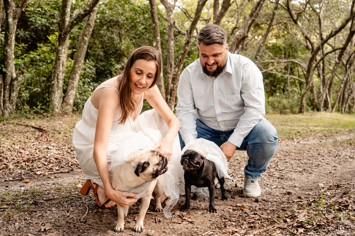 #SabrinaeAndré, #PréWedding, #AmorNaEstrada, #ConexãoGenuína, #NaturezaEAmor,
#CarroAntigo, #CompanheirosDeQuatroPatas
#MomentosEspeciais, 
#DevoçãoAoAmor, #EnsaioRomântico
#FotografiaDeCasal, #auraphoto, #auraphotobr